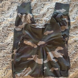 Aerie Green Camo Joggers